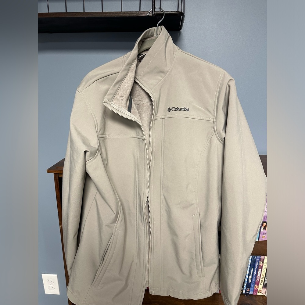 Columbia fleece/ raincoat